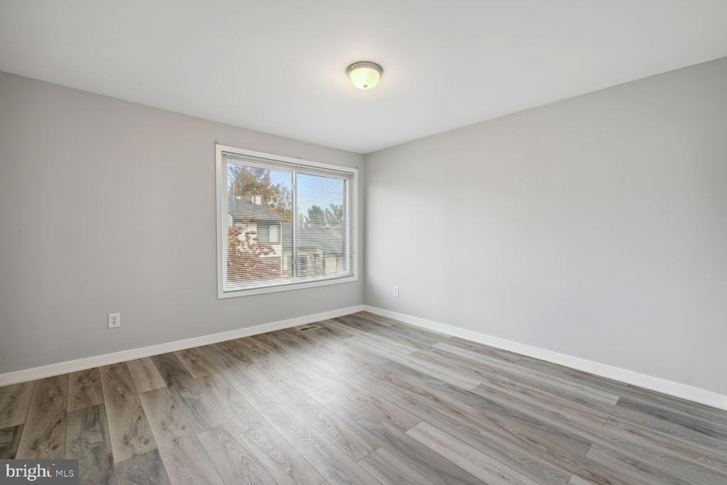 9406 Collette Way - Photo 7
