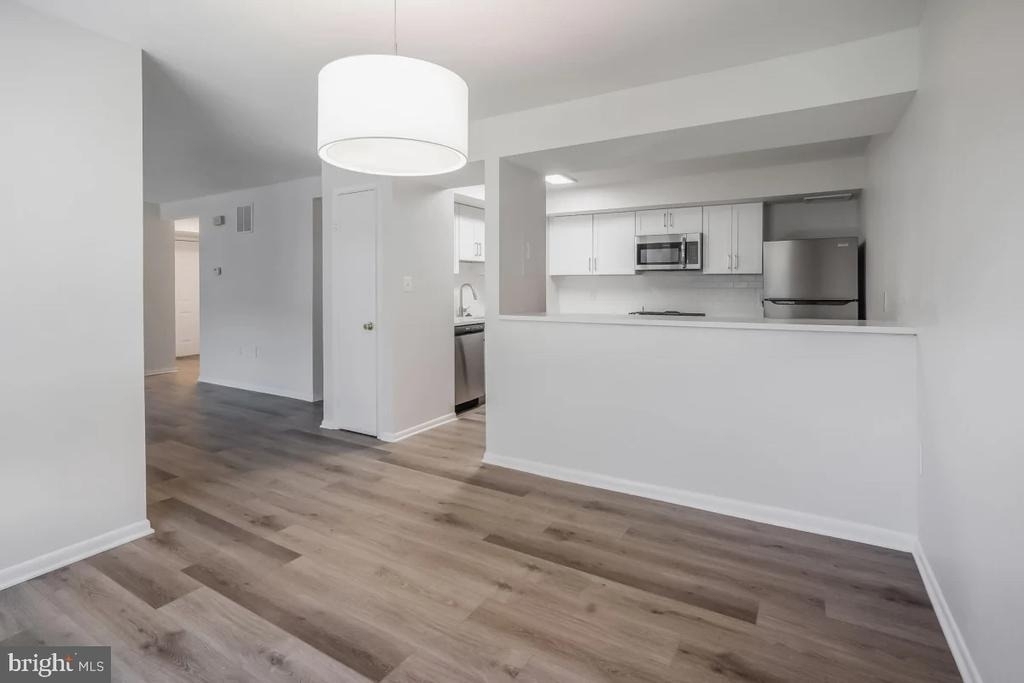1699 Yale Place - Photo 9