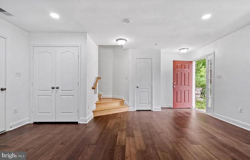 12710 Horseshoe Bend Circle - Photo 2