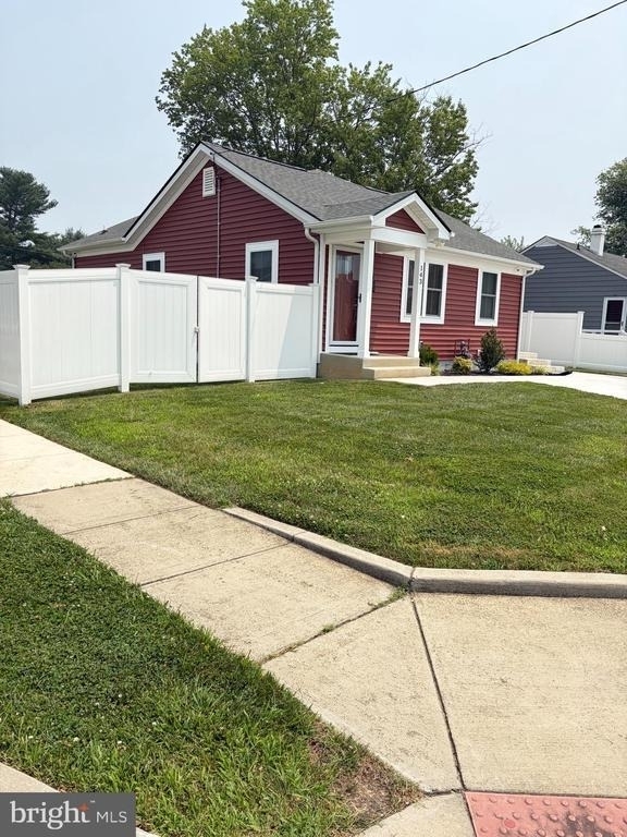 143 Bannister Avenue - Photo 1
