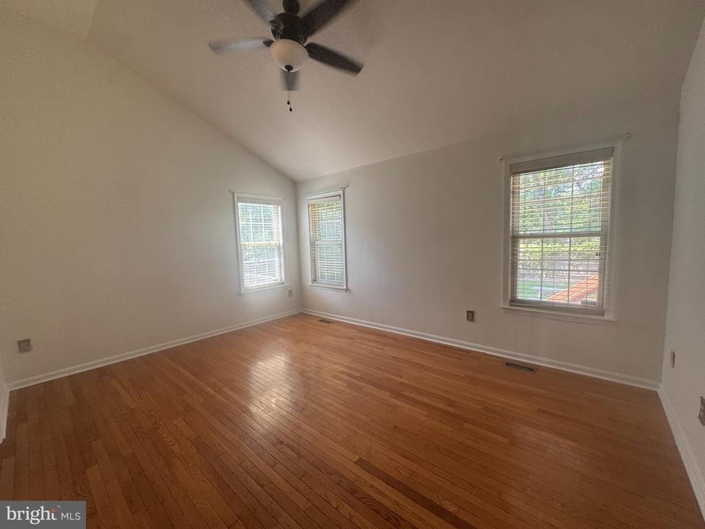 1107 Station Drive - Photo 4