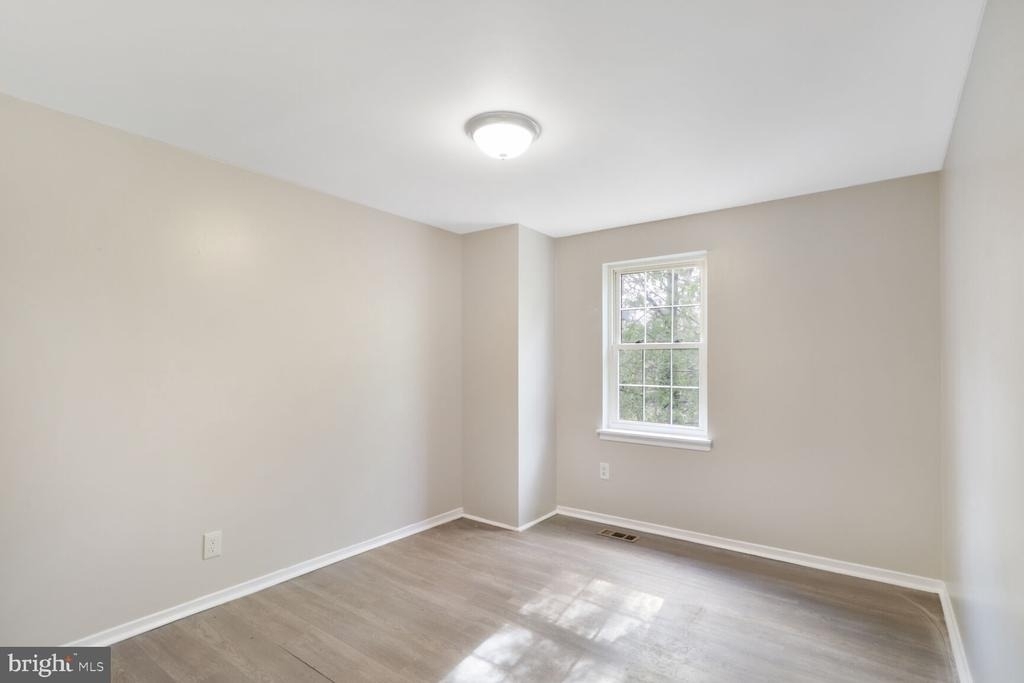8507 Castlemill Circle - Photo 18