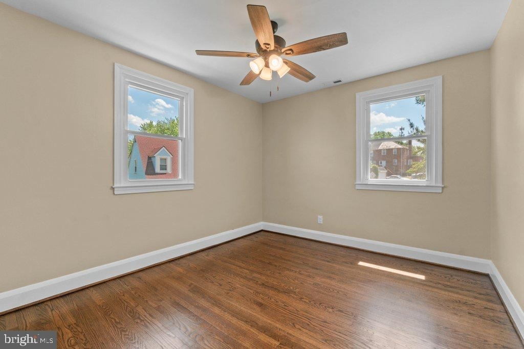 3027 Lavender Avenue - Photo 19