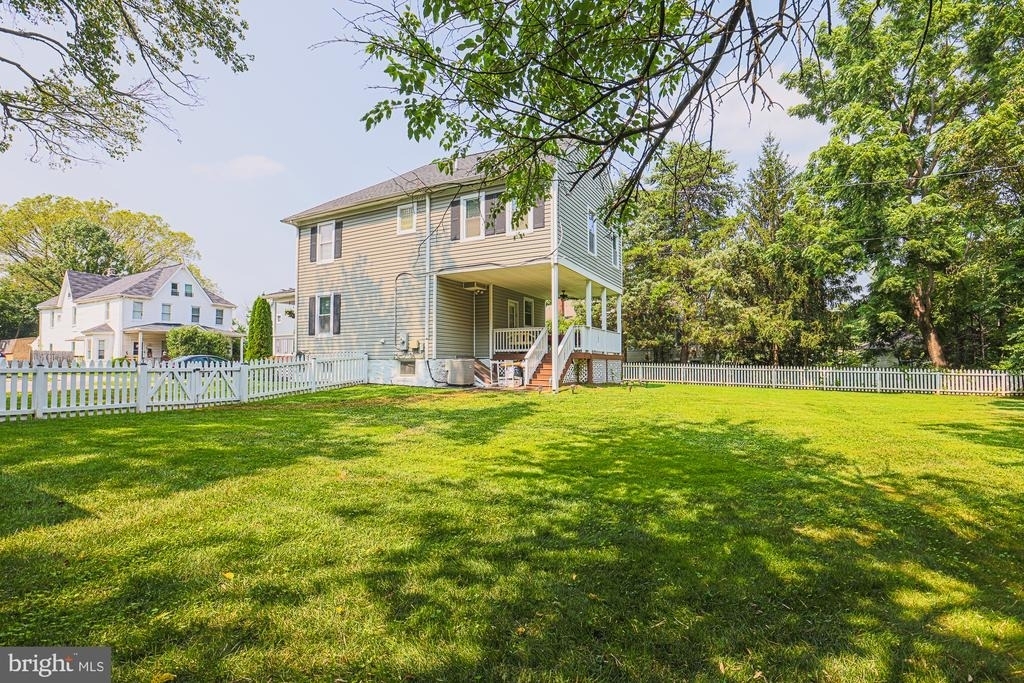 215 Clarendon Avenue - Photo 6