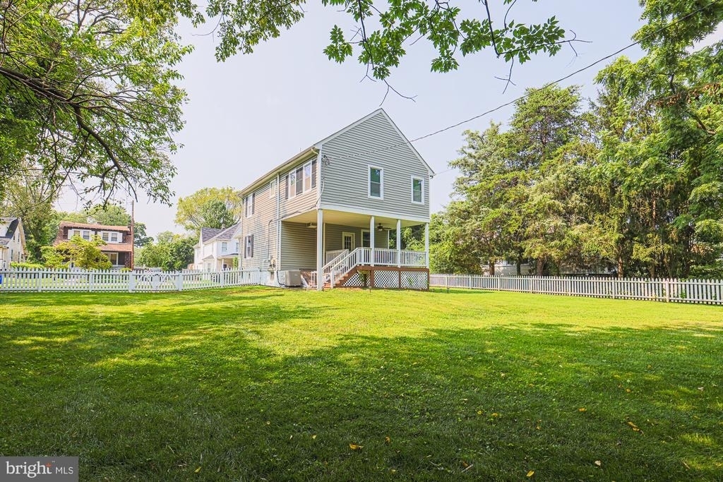 215 Clarendon Avenue - Photo 7