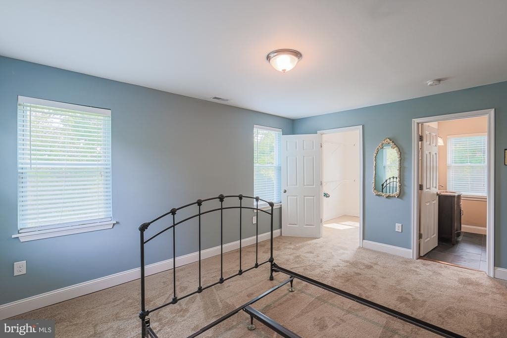215 Clarendon Avenue - Photo 39