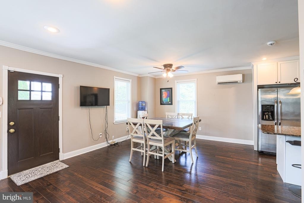 215 Clarendon Avenue - Photo 16