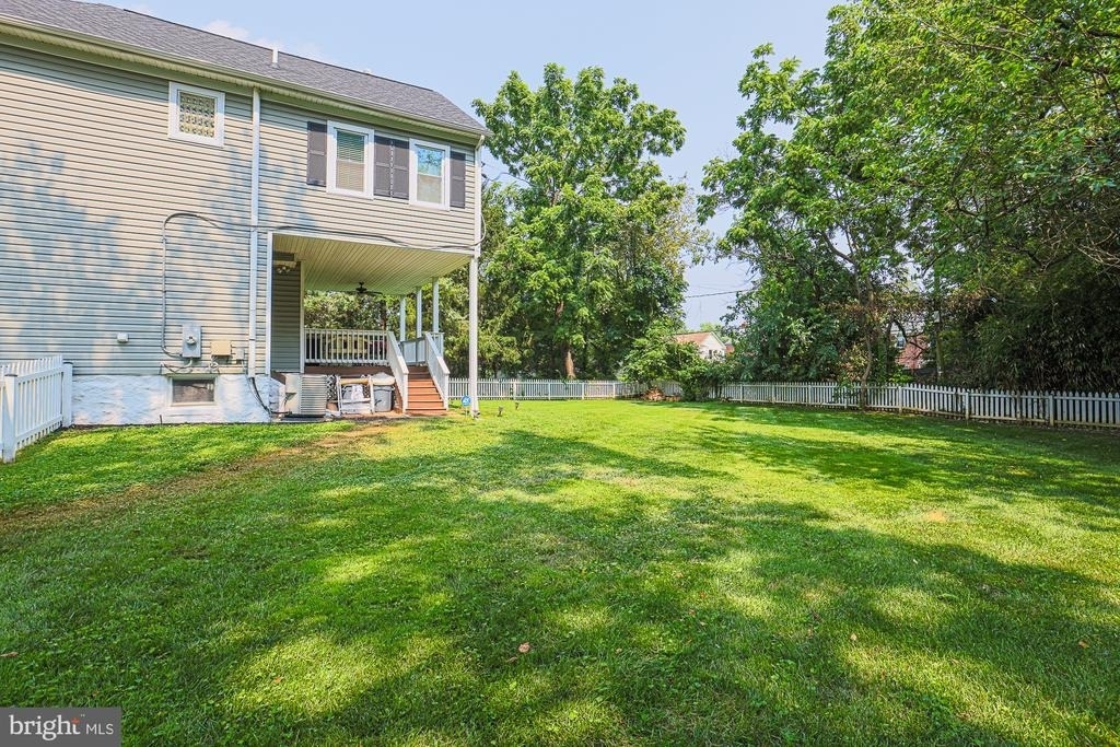 215 Clarendon Avenue - Photo 5