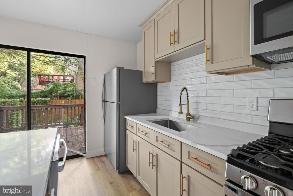 322 S Poppleton Street - Photo 10