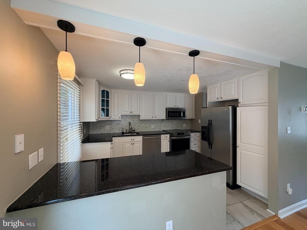 1458 Ashwood Court - Photo 4