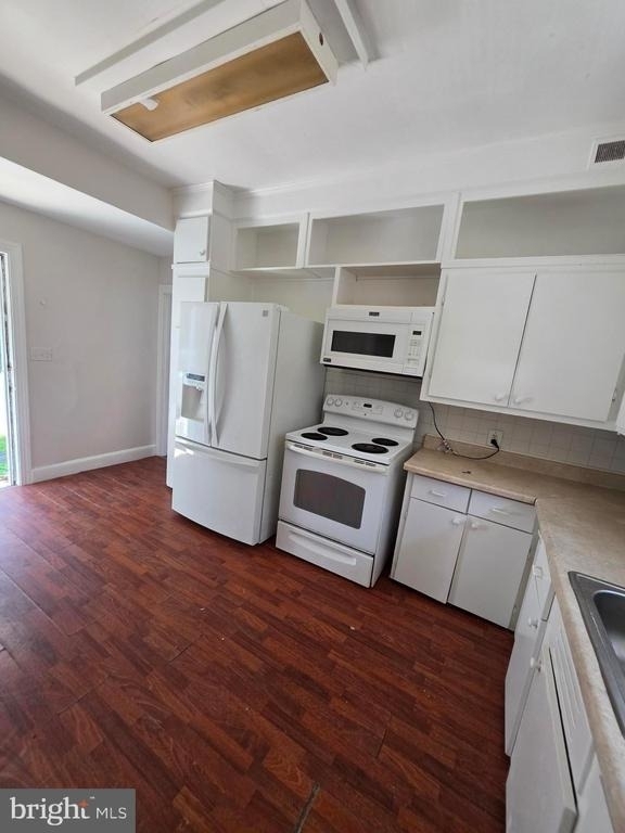 1314 Philadelphia Pike - Photo 1