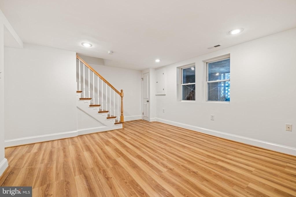 329 18th Place Ne - Photo 22