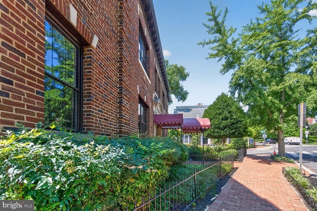 3120 R Street Nw - Photo 18