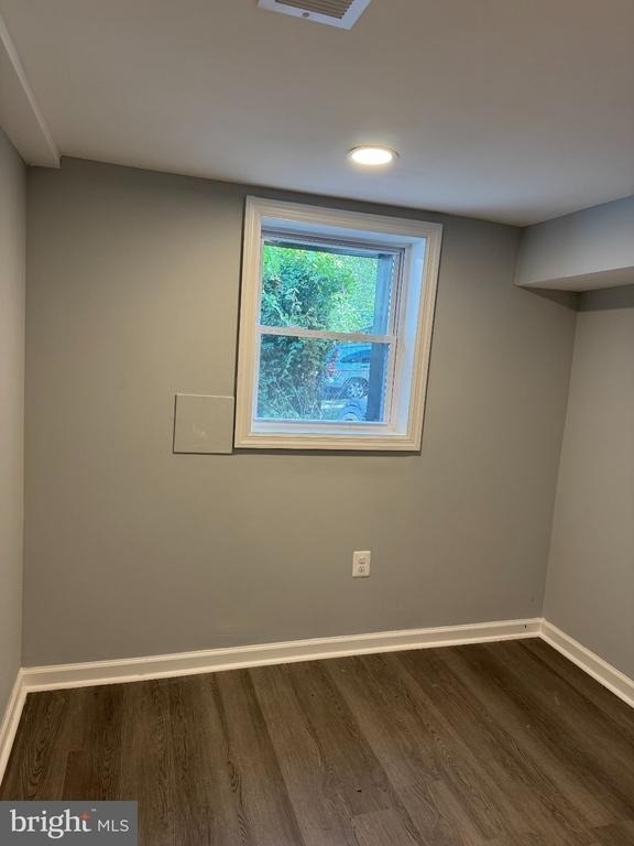 407 Xenia Street Se - Photo 3