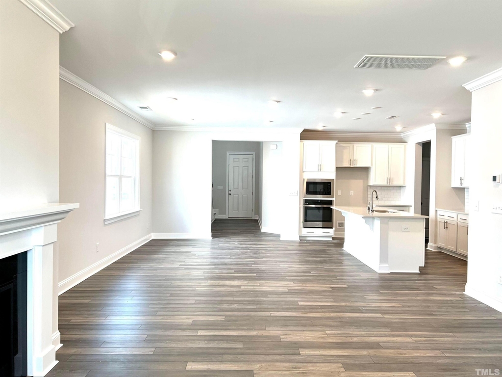 2009 Mavin Place - Photo 2