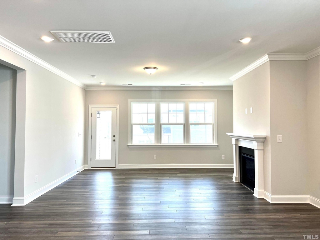 2009 Mavin Place - Photo 5