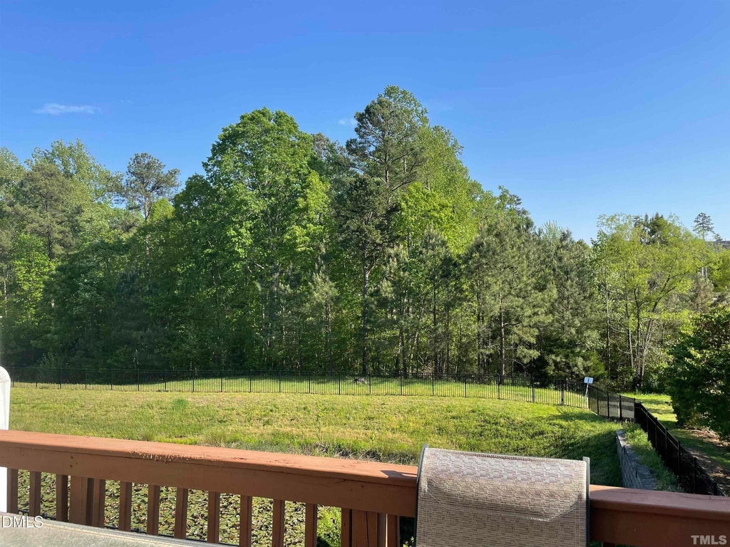 1002 Summerhouse Road - Photo 6