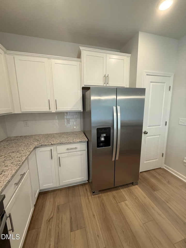 260 Ravenscraig Park Place - Photo 8