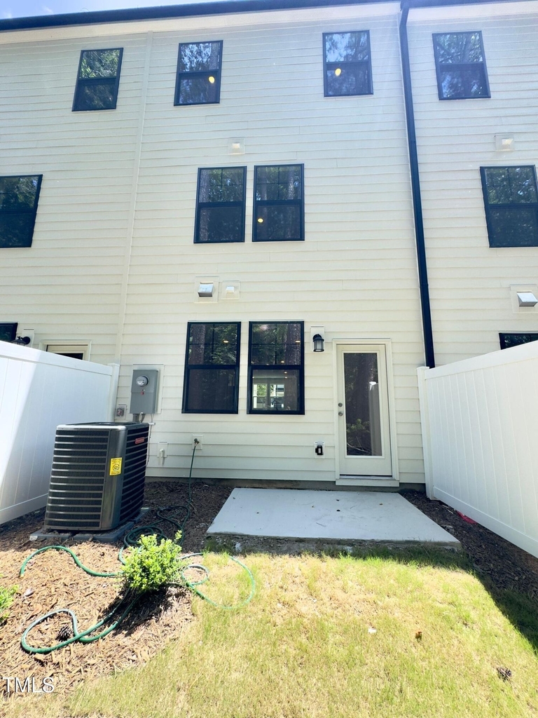 1529 Crescent Townes Way - Photo 38