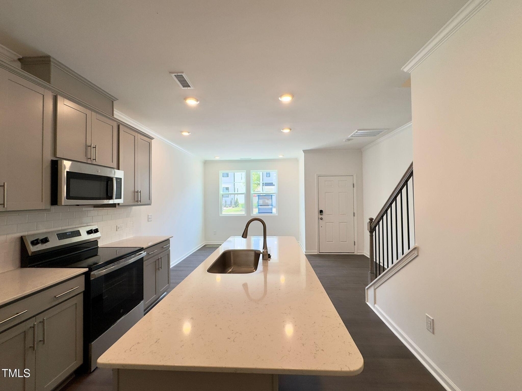 1529 Crescent Townes Way - Photo 8