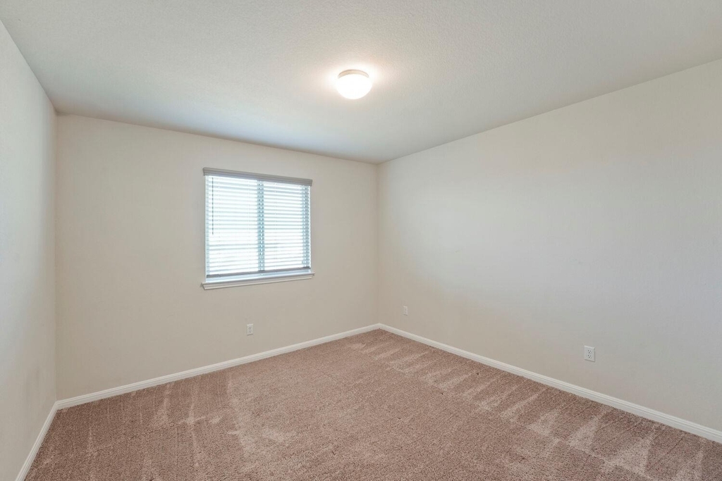 202 Driftwood Ln - Photo 10