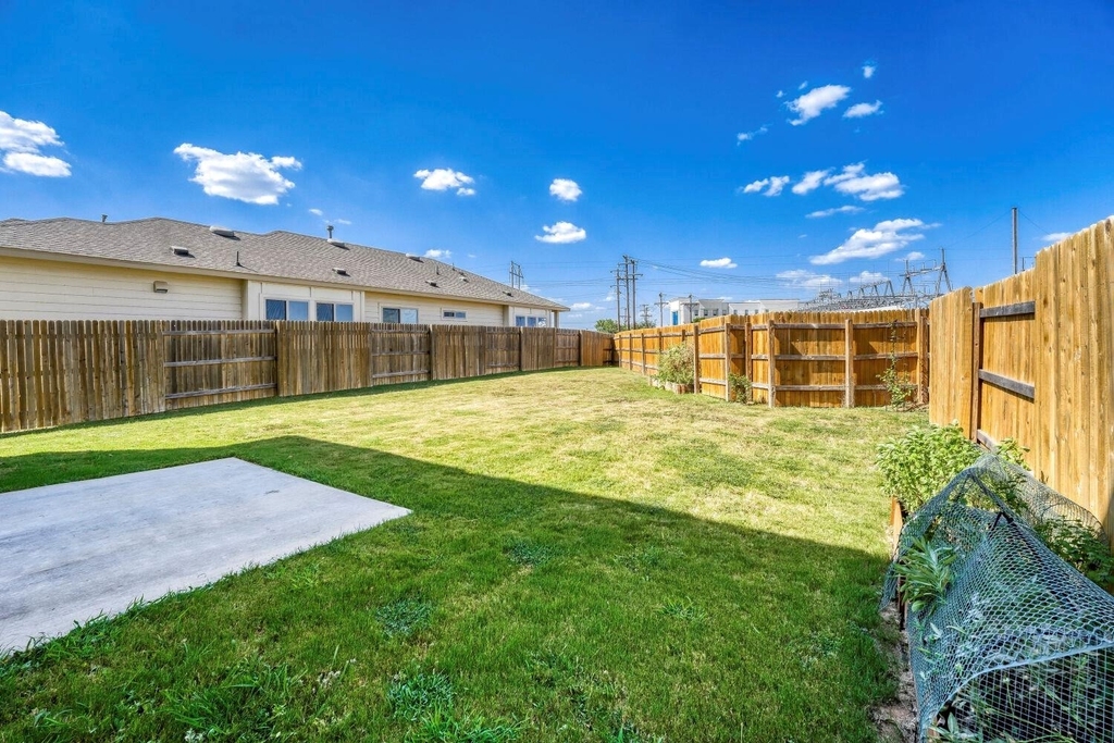 202 Driftwood Ln - Photo 20