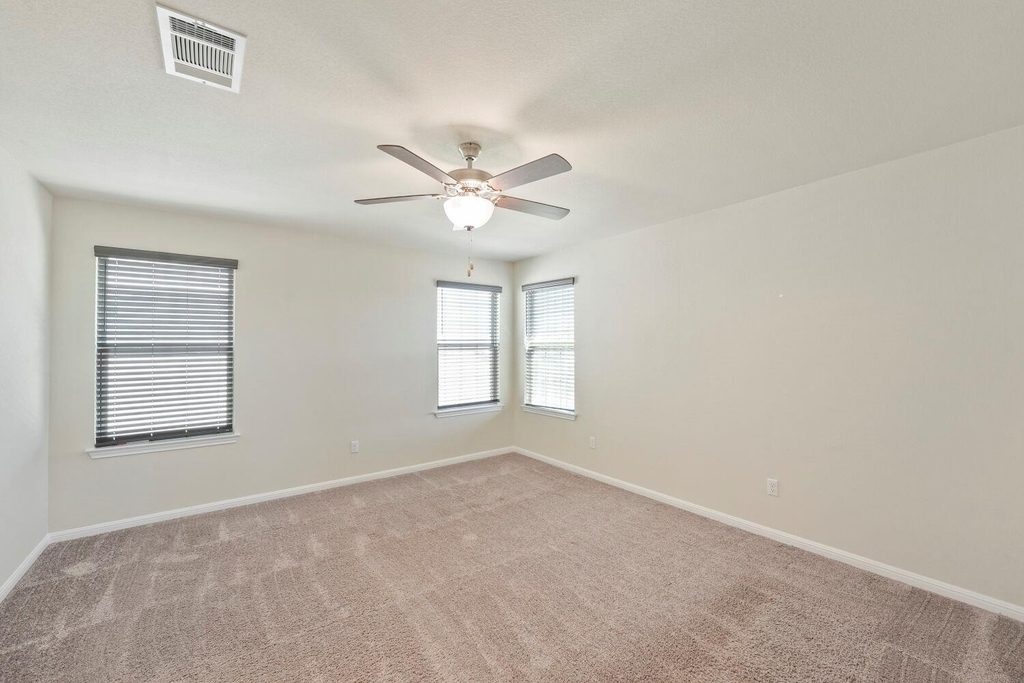 202 Driftwood Ln - Photo 13