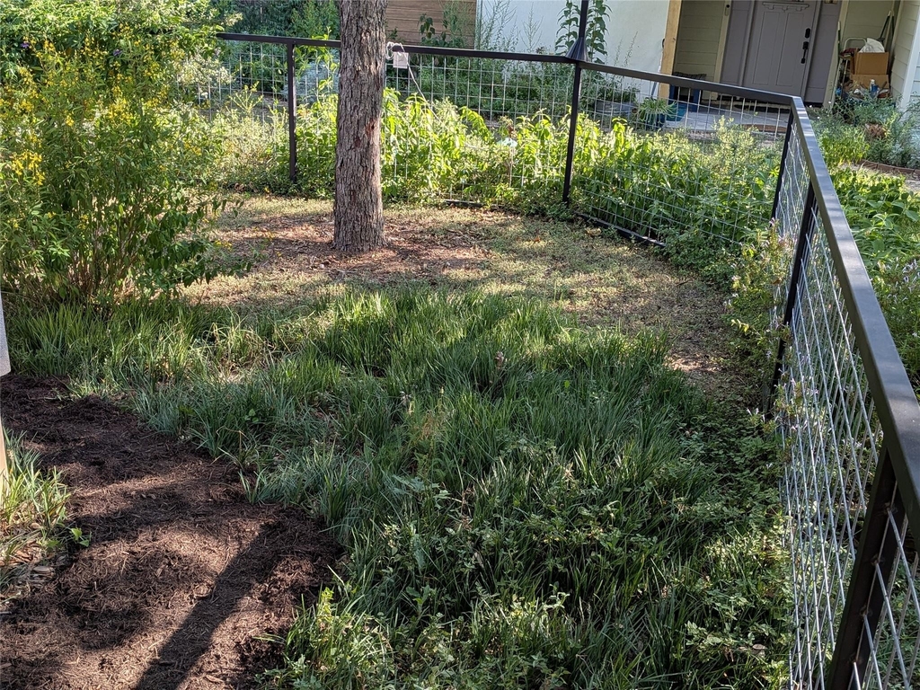 1211 Ruth Ave - Photo 3