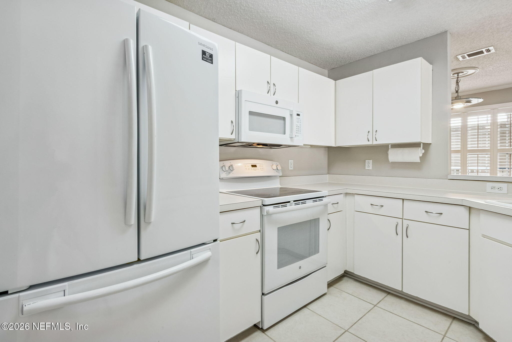 800 Ironwood Drive - Photo 11