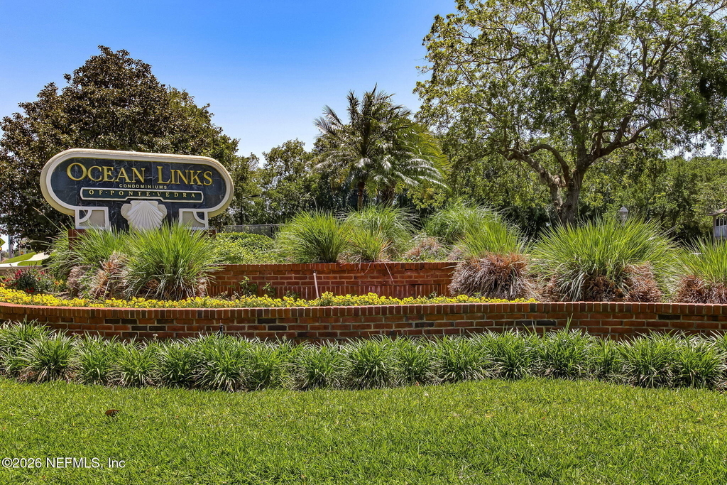 800 Ironwood Drive - Photo 1