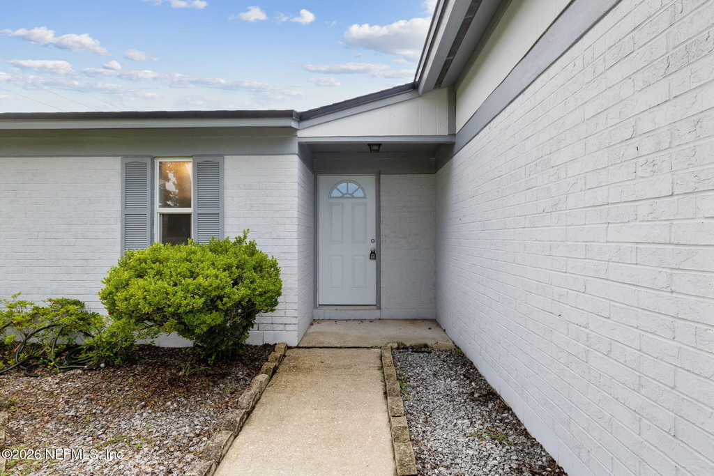 7600 Pheasant Run Drive - Photo 5