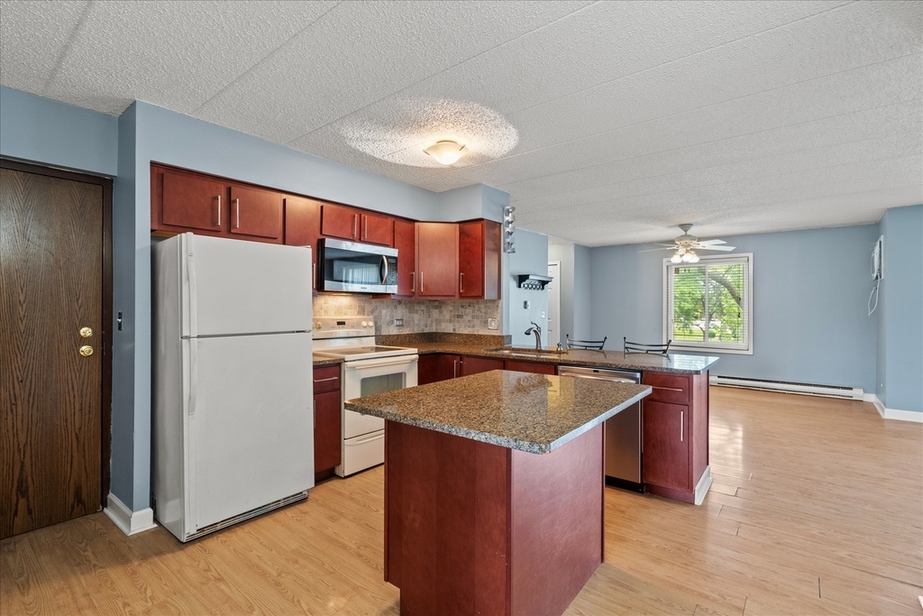 708 N Briar Hill Lane - Photo 4