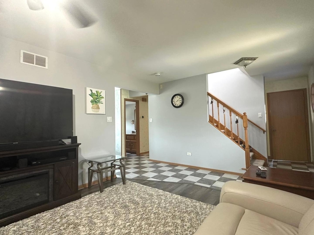7005 Manchester Drive - Photo 3
