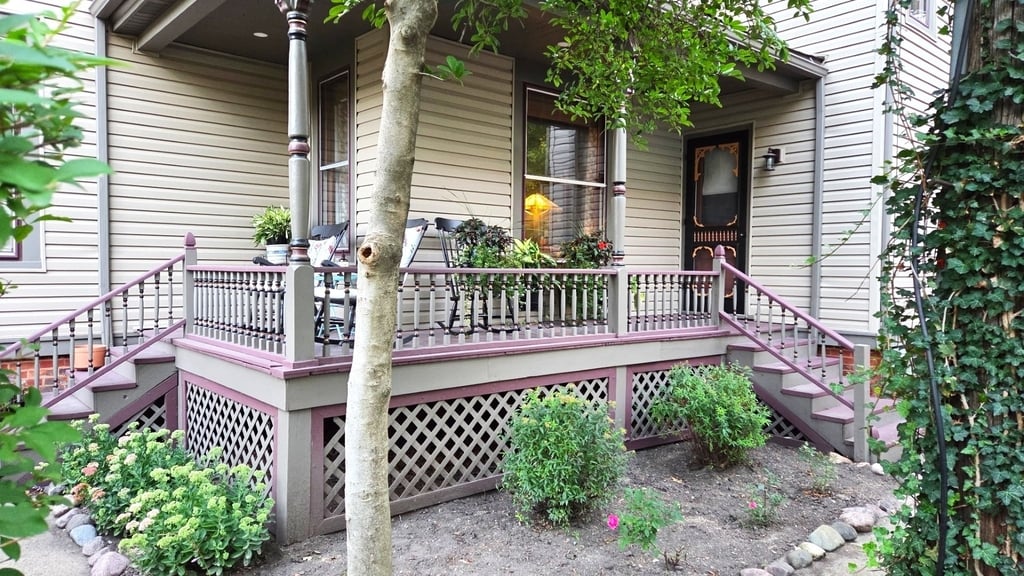 2626 Union Street - Photo 1