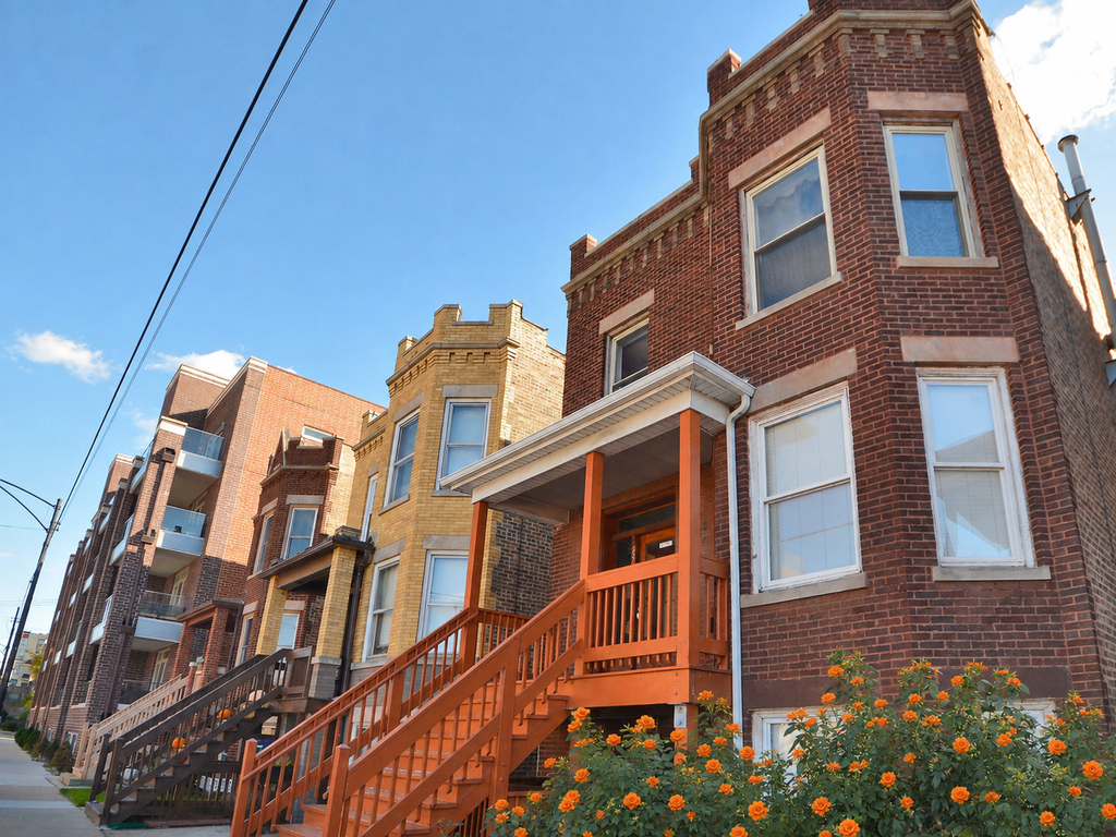 2719 W Belmont Avenue - Photo 0
