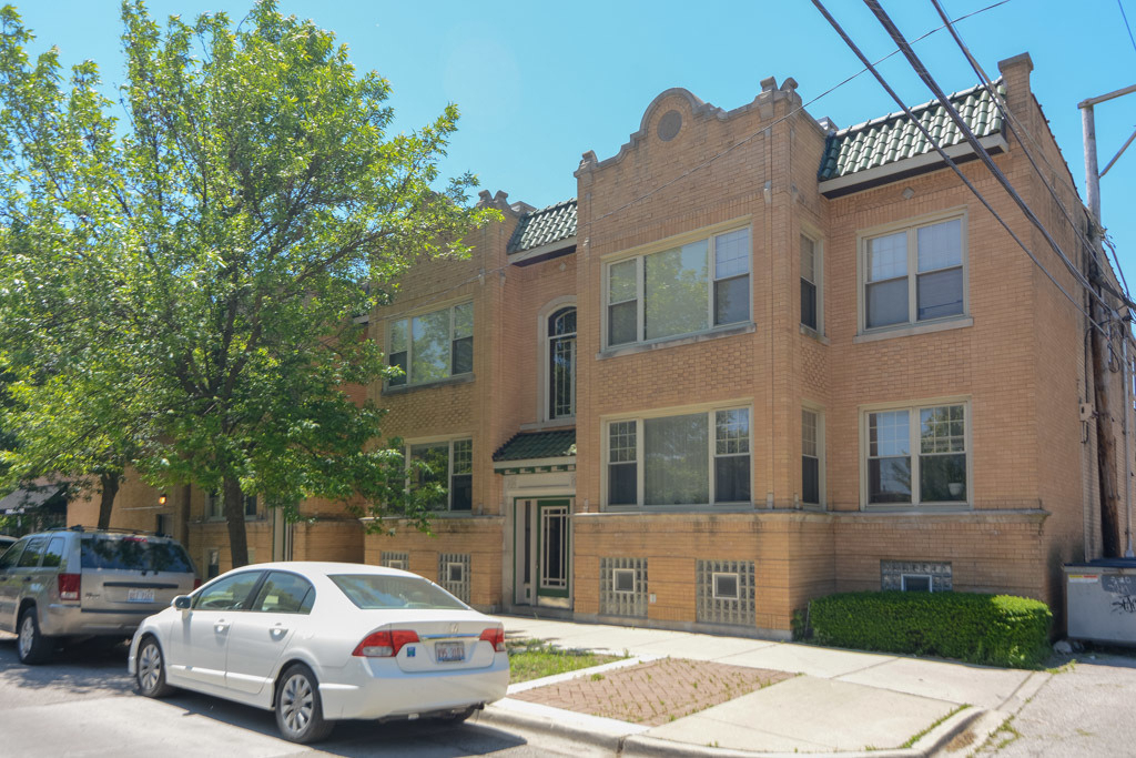 5208 N Sawyer Avenue - Photo 0