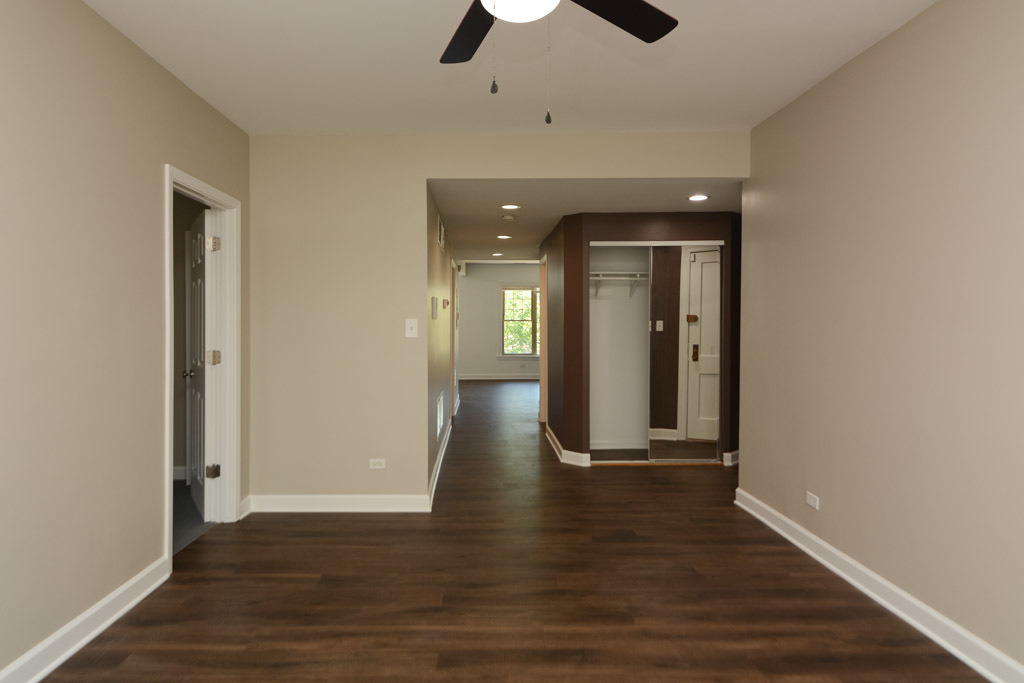 5208 N Sawyer Avenue - Photo 13