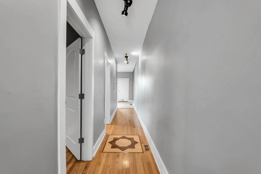 3208 W Wabansia Avenue - Photo 3