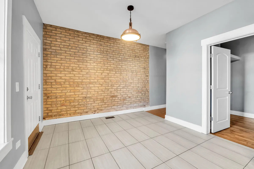 3208 W Wabansia Avenue - Photo 9