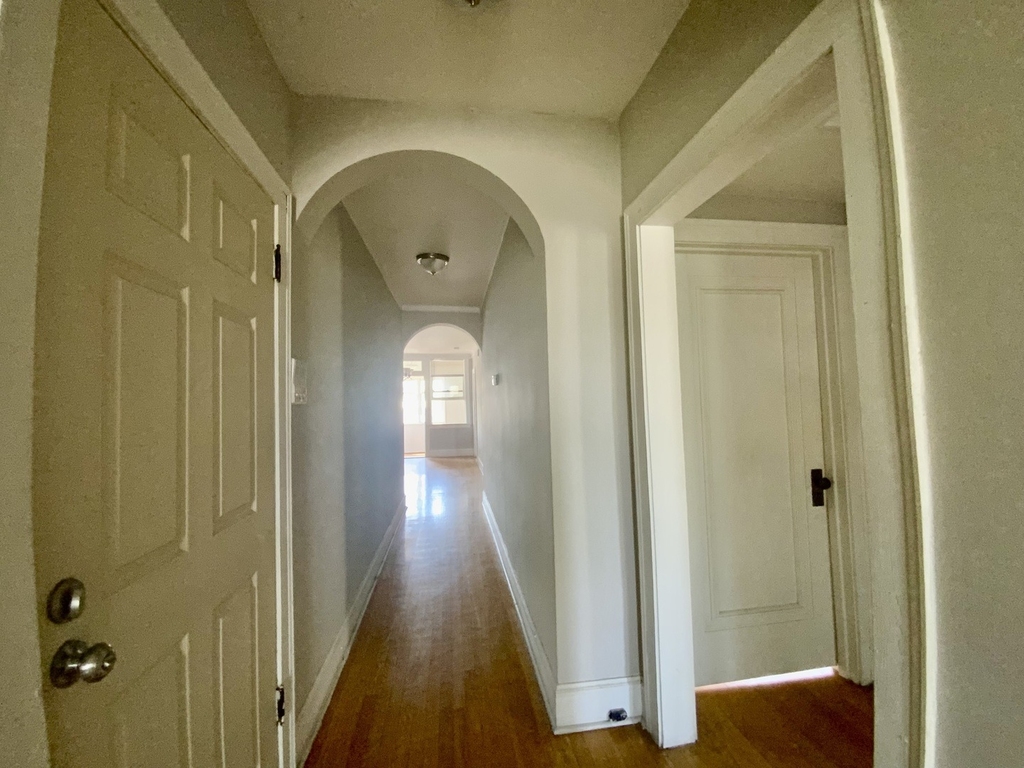 5511 W Diversey Avenue - Photo 7