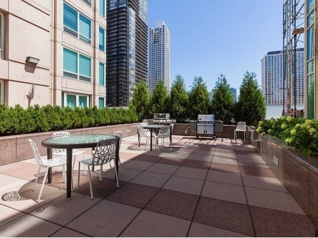 33 W Ontario Street - Photo 21