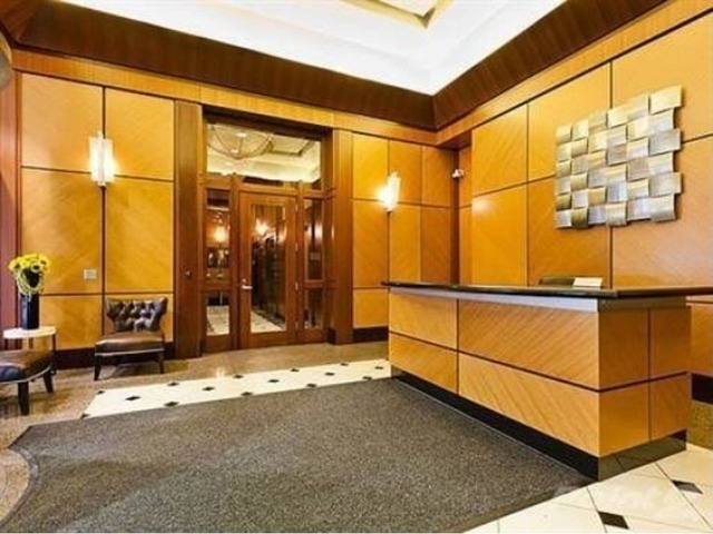 33 W Ontario Street - Photo 14