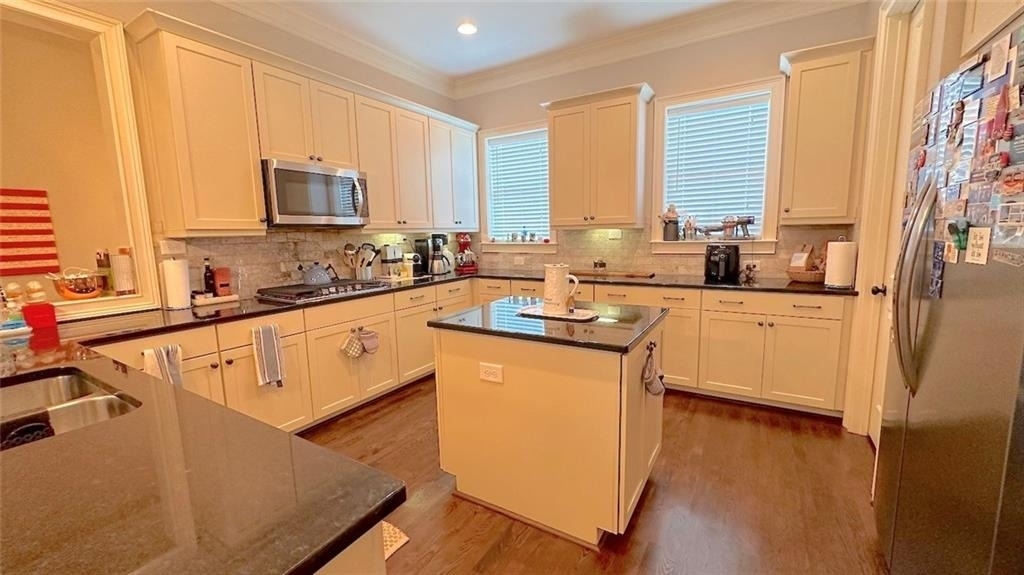 3226 Nobility Way - Photo 8