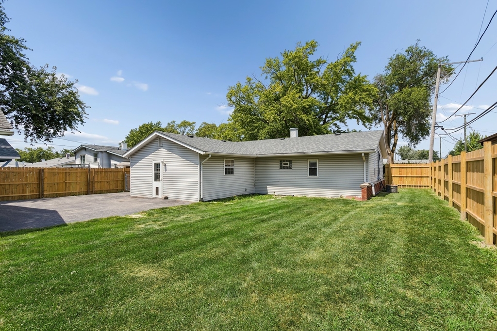 1023 Highland Avenue - Photo 16