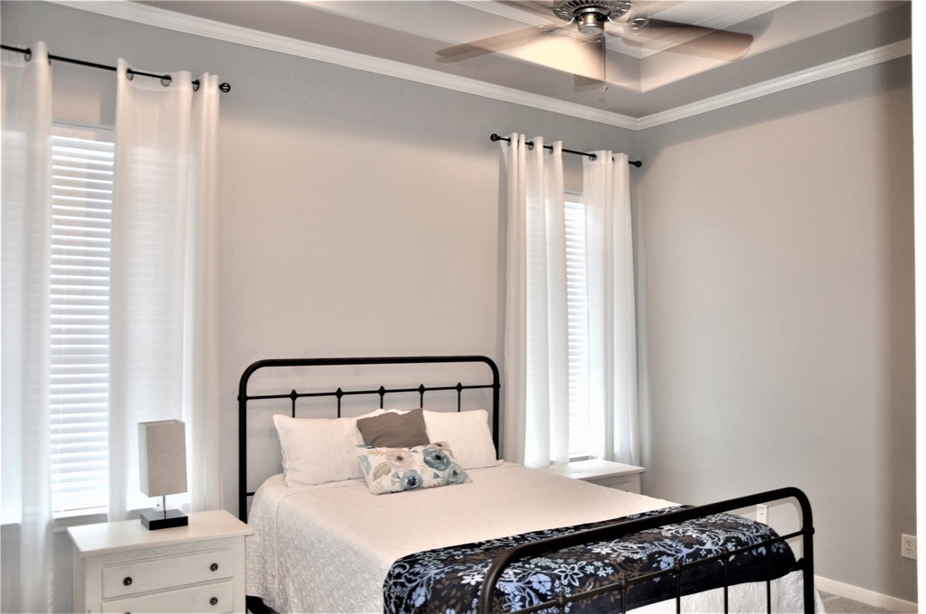 9010 Laverne Park Lane - Photo 8
