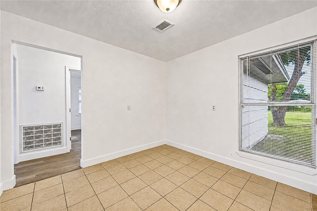 1206 Gary Avenue - Photo 11