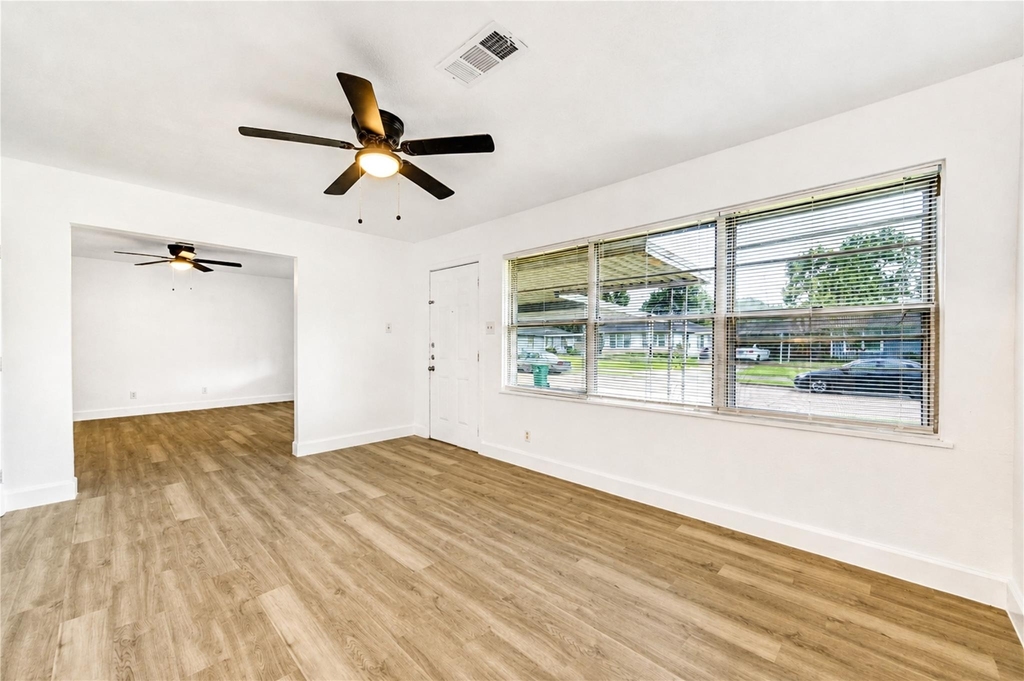 1206 Gary Avenue - Photo 6