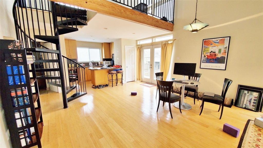 2302 Robinhood Street - Photo 3