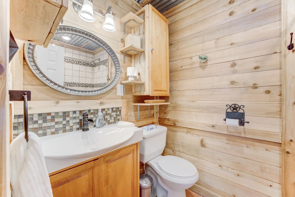 4211 Surf Drive - Photo 23
