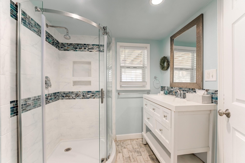 4211 Surf Drive - Photo 28